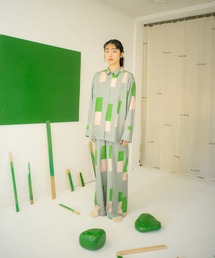 雰囲気のパンツ