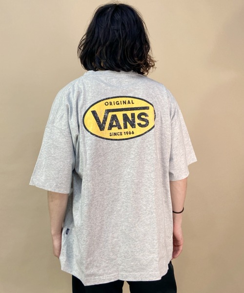 VANS(バンズ)の「【ムラサキスポーツ別注】VANS/バンズ バックプリントTシャツ オーバーサイズ/ヴィンテージ風 サークルロゴ/クルーネックTシャツ 123R1010823(Tシャツ/カットソー・メンズ・ブラック/グレー/ネイビー/ホワイト・M/XL/L)」の3枚目の写真