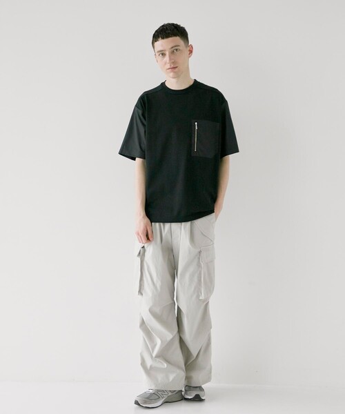 CITY TOKYO（シティトウキョウ）の「ジップポケットリラックスフィット半袖Tシャツ（Tシャツ/カットソー・メンズ・ホワイト/ブラック・1/2）」の3枚目の写真