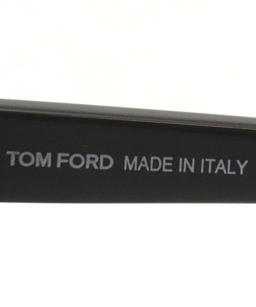 TOM FORD（トム フォード）の「【TOM FORD/トムフォード】ウェリントン サングラス FT0698 01J（サングラス・レディース・ブラック・FREE）」の10枚目の写真