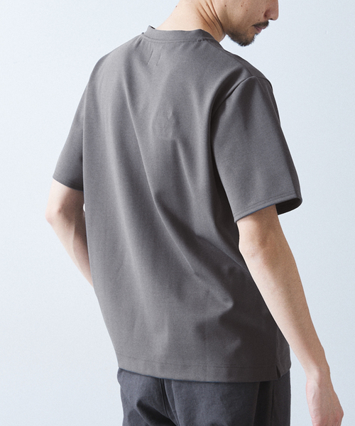 417 EDIFICE(フォーワンセブンエディフィス)の「【Made in Japan】コンパクトポンチ S/S Vネック(Tシャツ/カットソー・メンズ・ホワイト/ブラック/グレー/ブラック系その他・SMALL/MEDIUM/LARGE)」の7枚目の写真