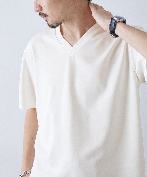 417 EDIFICE(フォーワンセブンエディフィス)の「【Made in Japan】コンパクトポンチ S/S Vネック(Tシャツ/カットソー・メンズ・ホワイト/ブラック/グレー/ブラック系その他・SMALL/MEDIUM/LARGE)」の15枚目の写真