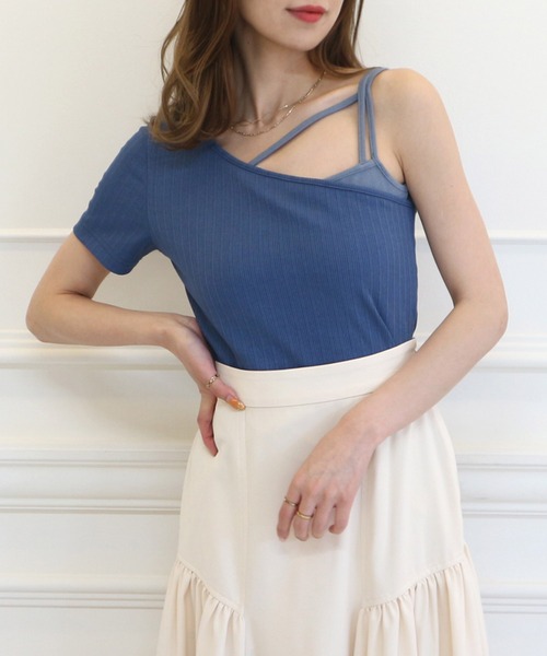 ROYAL PARTY(ロイヤルパーティー)の「2wayアシメレイヤードトップス(Tシャツ/カットソー・レディース・ブラック/ベージュ/ブルー・FREE)」の3枚目の写真