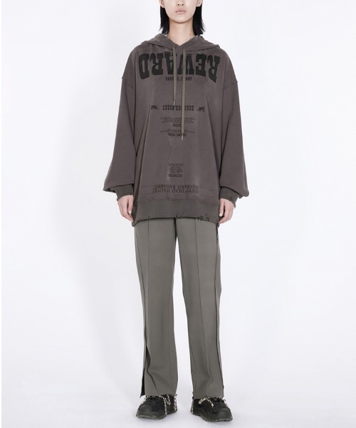 JNBY（ジェーエヌビーワイ）の「Oversized Wanted Rabbit Hooded Sweatshirt（パーカー・レディース・グレー系その他5/パープル系その他3/ブラック系その他・38/40）」の16枚目の写真