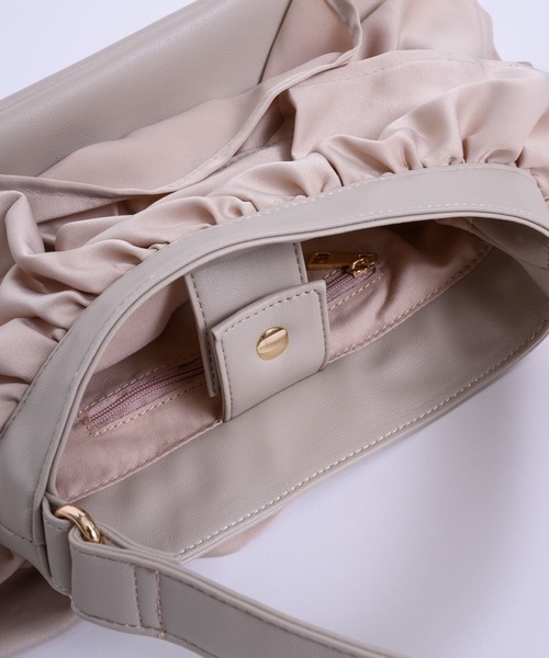 VIOLETTA（ヴィオレッタ）の「ティアードフリルハンドバッグ（ハンドバッグ・レディース・ホワイト/ベージュ/ブラック・FREE）」の15枚目の写真