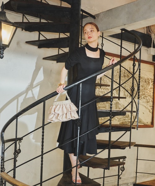 VIOLETTA（ヴィオレッタ）の「ティアードフリルハンドバッグ（ハンドバッグ・レディース・ホワイト/ベージュ/ブラック・FREE）」の9枚目の写真