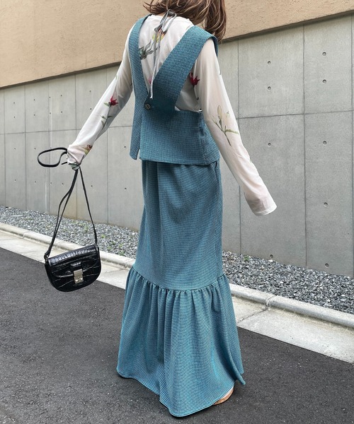 mi via loca（ミヴィアロカ）の「チェック柄シャーリングティアード