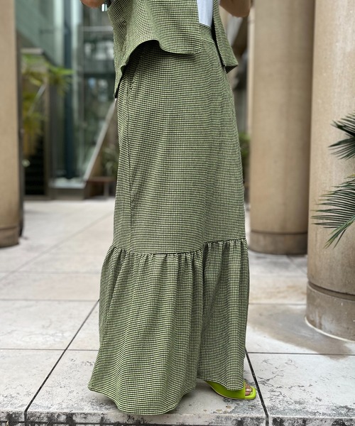 mi via loca（ミヴィアロカ）の「チェック柄シャーリングティアード