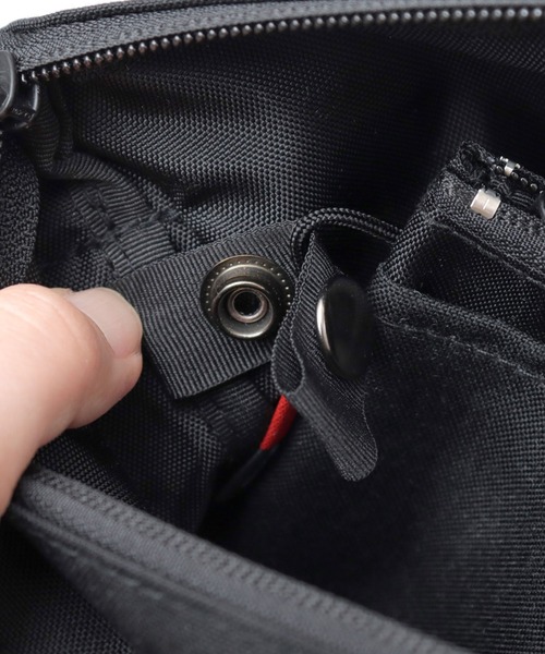 WILDERNESS EXPERIENCE（ウィルダネスエクスペリエンス）の「日本製 CORDURAナイロン ショルダーバッグ（ショルダーバッグ・メンズ・ブラック・FREE）」の18枚目の写真