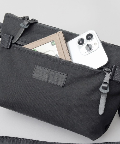WILDERNESS EXPERIENCE（ウィルダネスエクスペリエンス）の「日本製 CORDURAナイロン ショルダーバッグ（ショルダーバッグ・メンズ・ブラック・FREE）」の21枚目の写真