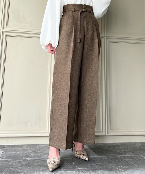 junoah(ジュノア)の「ベルト付きヘリンボーンハイウエストパンツ(スラックス・レディース・ブラック/ブラウン/ベージュ・SMALL/MEDIUM/LARGE/X-LARGE)」の11枚目の写真
