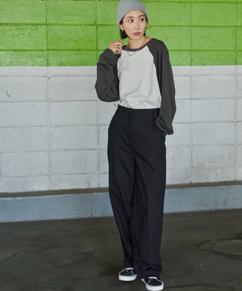 Auntie Rosa Holiday(アンティローザホリデー)の「コットンワイドチノパンツ(チノパンツ・レディース・アイボリー/ベージュ/ブラック・MEDIUM/SMALL)」の15枚目の写真