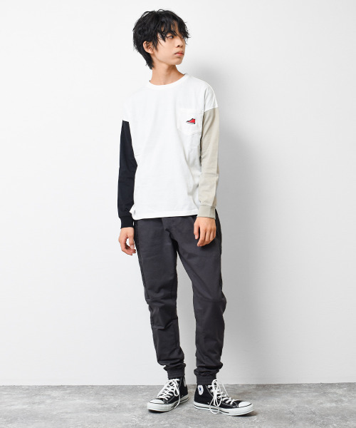 CONVERSE(コンバース)の「CONVERSE 別注ポケット付きロングTシャツ(Tシャツ/カットソー・キッズ・オフホワイト/チャコールグレー/ブラック・130/140/150/160)」の17枚目の写真