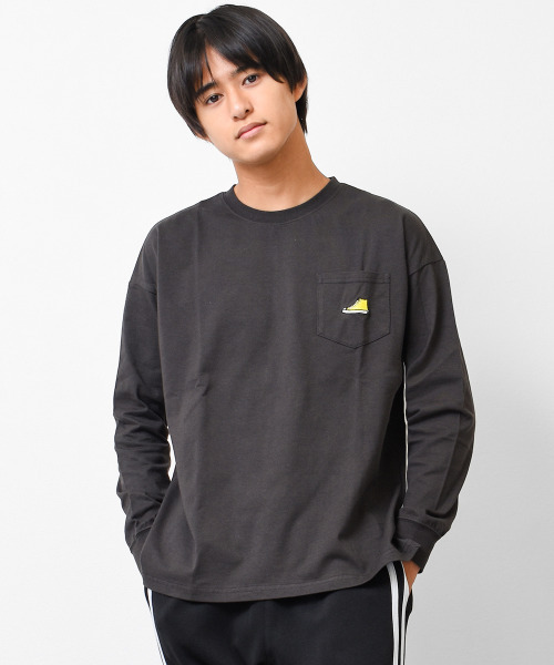 CONVERSE(コンバース)の「CONVERSE 別注ポケット付きロングTシャツ(Tシャツ/カットソー・キッズ・オフホワイト/チャコールグレー/ブラック・130/140/150/160)」の15枚目の写真
