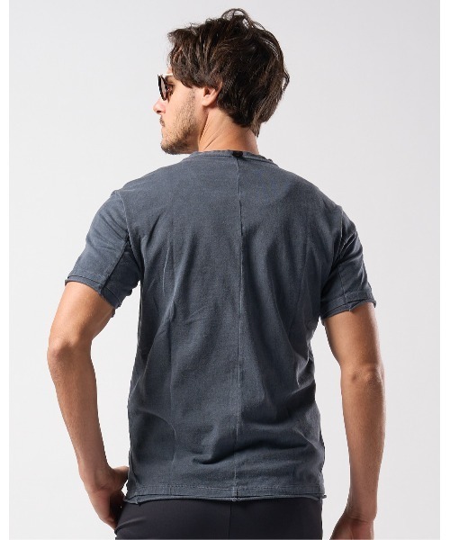 wjk（ダヴルジェイケイ）の「leather pocket-T（Tシャツ/カットソー・メンズ・ボルドー/ブルー系/ホワイト/ブラック・X-LARGE/MEDIUM/LARGE/SMALL）」の21枚目の写真