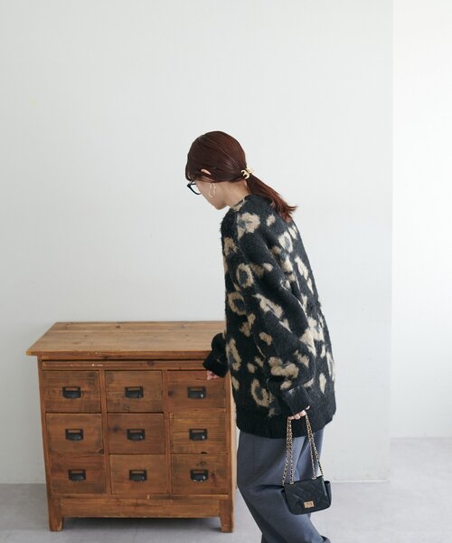 DISCOAT（ディスコート）の「【ユニセックス/WEB限定】ダブルジャガードアニマル柄ニット（ニット/セーター・レディース・ブラック/グレー/ブラウン/ダークブラウン/アイボリー・FREE）」の22枚目の写真