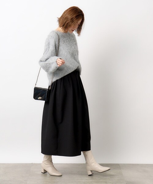 OPAQUE.CLIP（オペークドットクリップ）の「◆ぽこぽこジャカードコクーンスカート【洗濯機洗い可】（スカート・レディース・オフホワイト/ブラック・38/40）」の4枚目の写真