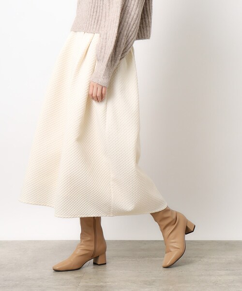 OPAQUE.CLIP（オペークドットクリップ）の「◆ぽこぽこジャカードコクーンスカート【洗濯機洗い可】（スカート・レディース・オフホワイト/ブラック・38/40）」の8枚目の写真