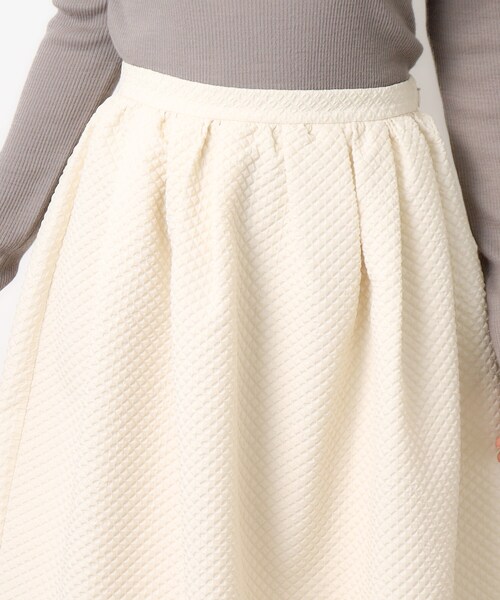 OPAQUE.CLIP（オペークドットクリップ）の「◆ぽこぽこジャカードコクーンスカート【洗濯機洗い可】（スカート・レディース・オフホワイト/ブラック・38/40）」の11枚目の写真