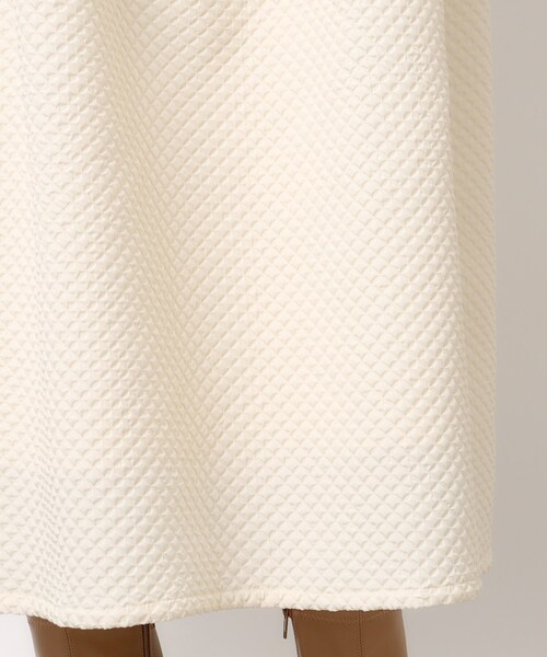 OPAQUE.CLIP（オペークドットクリップ）の「◆ぽこぽこジャカードコクーンスカート【洗濯機洗い可】（スカート・レディース・オフホワイト/ブラック・38/40）」の12枚目の写真