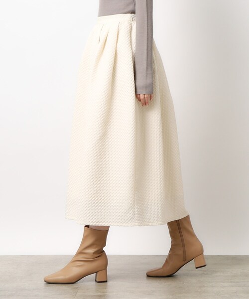 OPAQUE.CLIP（オペークドットクリップ）の「◆ぽこぽこジャカードコクーンスカート【洗濯機洗い可】（スカート・レディース・オフホワイト/ブラック・38/40）」の14枚目の写真