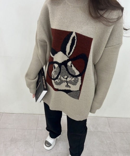 ipugo(イプゴ)の「ipugo/イプゴ 眼鏡うさぎイラストニット(ニット/セーター・レディース・ワイン/ベージュ/ブラック・FREE)」の20枚目の写真
