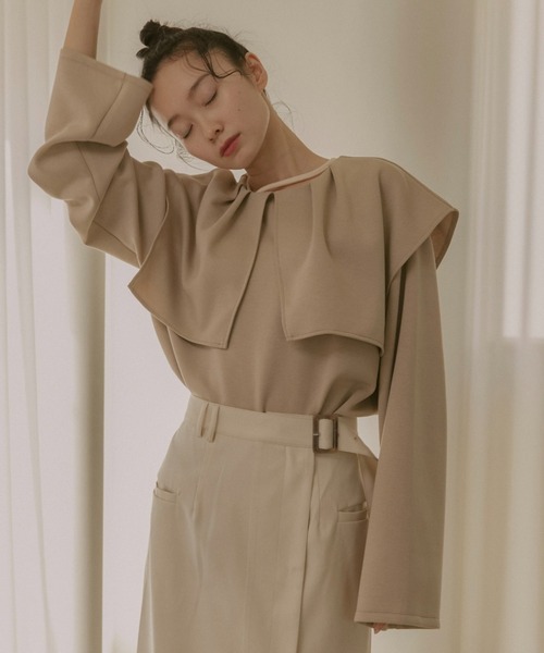 moi tytto（モイテュット）の「2way襟付きポンチトップス