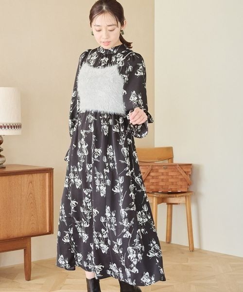 mysty woman（ミスティウーマン）の「フェザーキャミSET花ワンピース　995413（ワンピース・レディース・ライトイエロー/ブラック/アイボリー・FREE）」の3枚目の写真