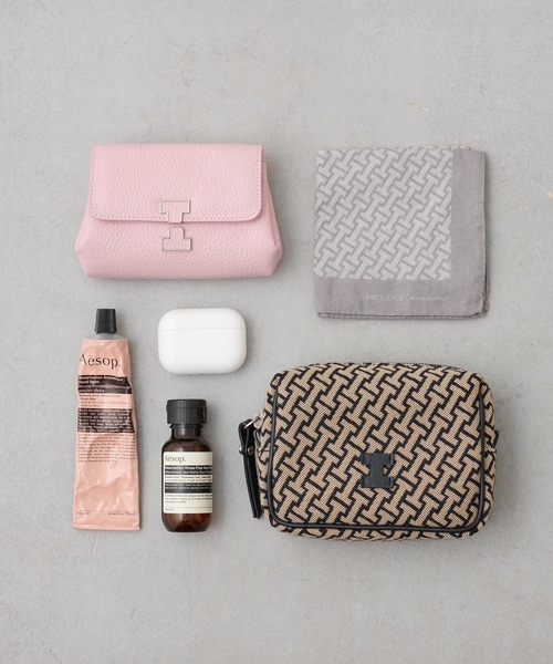 IACUCCI（イアクッチ）の「ベルタ S CERVO（ショルダーバッグ・レディース・ホワイト/キャメル/ミント/サンドベージュ/ライトグレー/ブルー・FREE）」の8枚目の写真