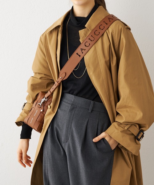 IACUCCI（イアクッチ）の「ベルタ S CERVO（ショルダーバッグ・レディース・ホワイト/キャメル/ミント/サンドベージュ/ライトグレー/ブルー・FREE）」の14枚目の写真