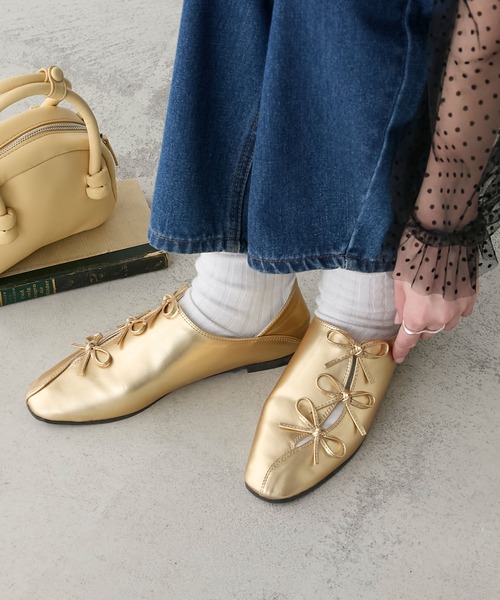 BONLECILL（ボンルシール）の「2Wayスリットリボンシューズ/バブーシュ（パンプス・レディース・オフホワイト/ゴールド/シルバー/ブラック・M/S/L）」の4枚目の写真