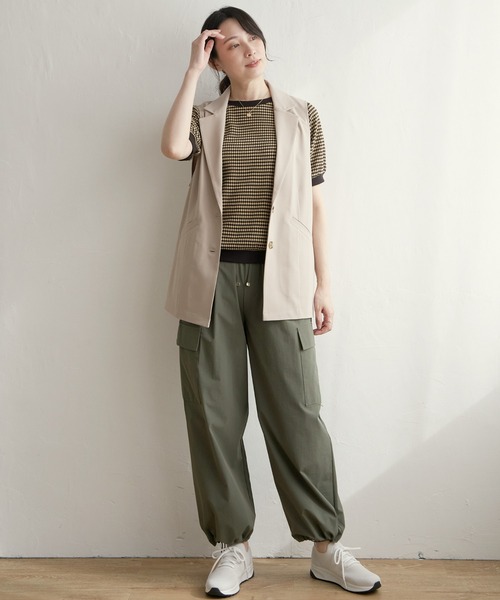 ikka(イッカ)の「【親子コーデ】テーラードジレ(ベスト・レディース・ブラック/ベージュ・M/L/S)」の20枚目の写真