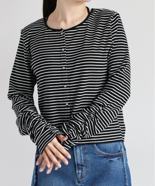 cepo（セポ）の「バックリボン ソデギャザーボーダーカーデ（カーディガン/ボレロ・レディース・オフホワイト/ブラック・M）」の21枚目の写真