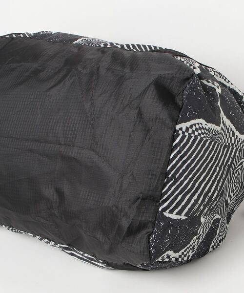 VOLCOM（ボルコム）の「【VOLCOM】 BT Lightweight Packable Duffel（ドラムバッグ・メンズ・ホワイト・ONESIZE）」の3枚目の写真