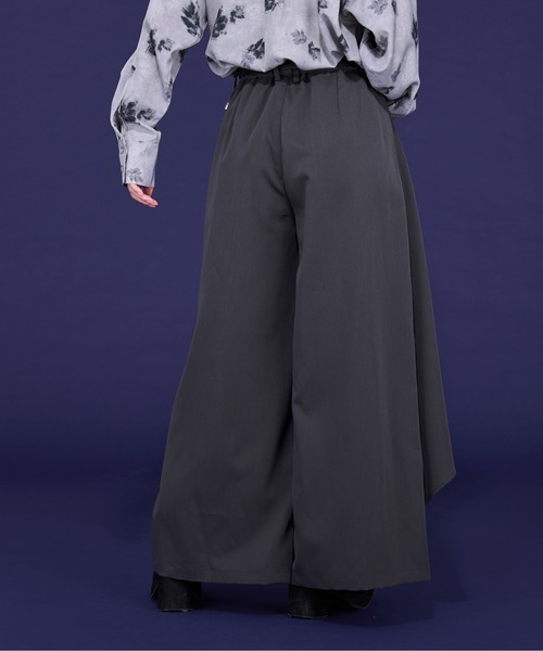 エルノロゼット Aranコラボ パンツ 白 Mサイズ Ellno Loset（エルノロゼット）の「柄スリットワイドフレア