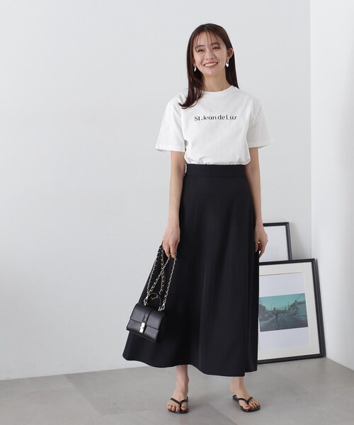 N.（N. Natural Beauty Basic）（エヌエヌナチュラルビューティーベーシック）の「◆モダンフォントロゴＴシャツ（Tシャツ/カットソー・レディース・オフホワイト/ベージュ/モカ・MEDIUM）」の19枚目の写真