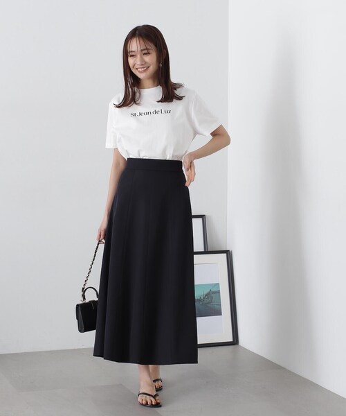 N.（N. Natural Beauty Basic）（エヌエヌナチュラルビューティーベーシック）の「◆モダンフォントロゴＴシャツ（Tシャツ/カットソー・レディース・オフホワイト/ベージュ/モカ・MEDIUM）」の20枚目の写真