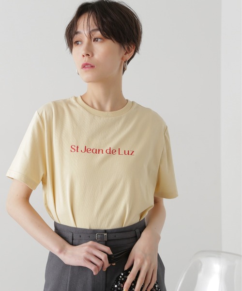 N.（N. Natural Beauty Basic）（エヌエヌナチュラルビューティーベーシック）の「◆モダンフォントロゴＴシャツ（Tシャツ/カットソー・レディース・オフホワイト/ベージュ/モカ・MEDIUM）」の5枚目の写真