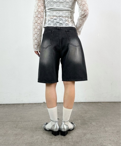 WHO'S WHO gallery(フーズフーギャラリー)の「【SLOPPY/スロッピー】ハーフデニムパンツ(デニムパンツ・レディース・ブラック/サックスブルー/ネイビー/ブラウン・FREE)」の8枚目の写真