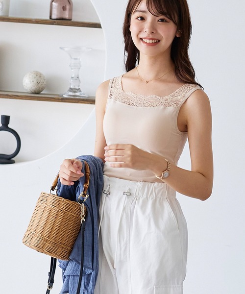 肉感拾わない着圧設計】オールインワンブラトップ レース切り替え