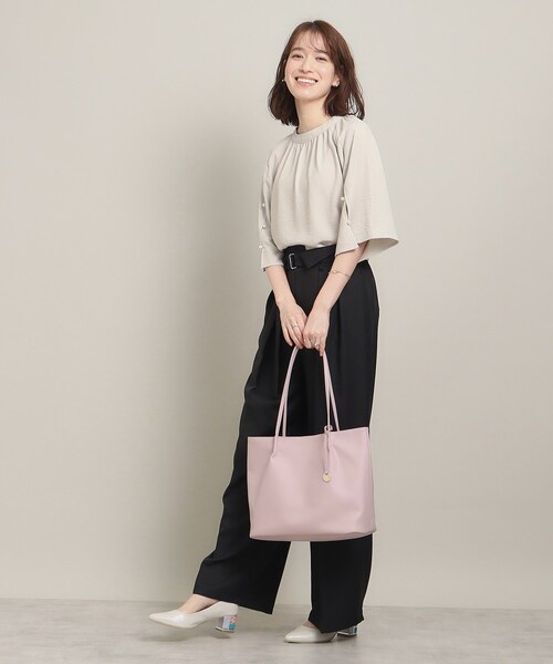 ITS'DEMO（イッツデモ）の「◆【オフィスに／袖2way仕様】袖スリットパールブラウス（シャツ/ブラウス・レディース・ブラック/オフホワイト/サックスブルー/ナチュラル・00）」の14枚目の写真