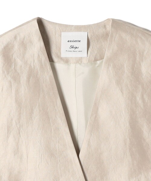 SHIPS(シップス)の「【SHIPS別注】assiette:ノーカラー ジレ(ベスト・レディース・ブラック/ベージュ・ONE SIZE)」の7枚目の写真
