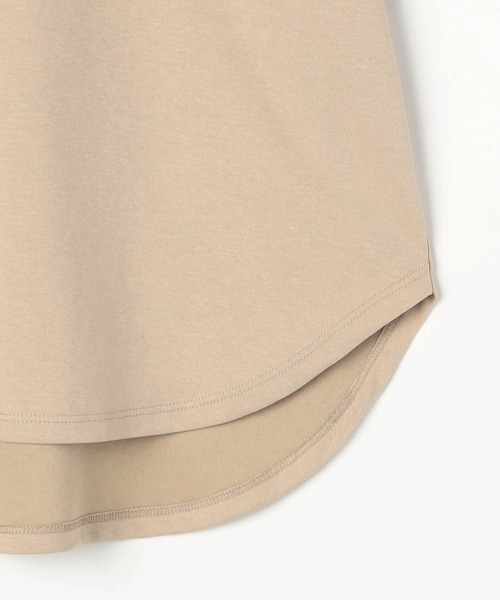Grand PARK(グランドパーク)の「ロゴ入り ラウンドヘムTシャツ(Tシャツ/カットソー・レディース・ベージュ/ホワイト/グリーン/チャコールグレー・FREE)」の9枚目の写真