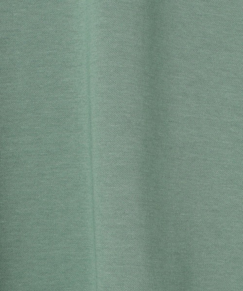 Grand PARK(グランドパーク)の「ロゴ入り ラウンドヘムTシャツ(Tシャツ/カットソー・レディース・ベージュ/ホワイト/グリーン/チャコールグレー・FREE)」の5枚目の写真