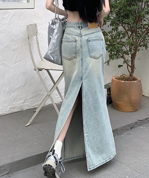 FREE STYLISTS(フリー スタイリスト)の「YUGA_YGMC バックスリット マーメイドデニムロングスカート(デニムスカート・レディース・ライトブルー・M/XL/S/L)」の12枚目の写真