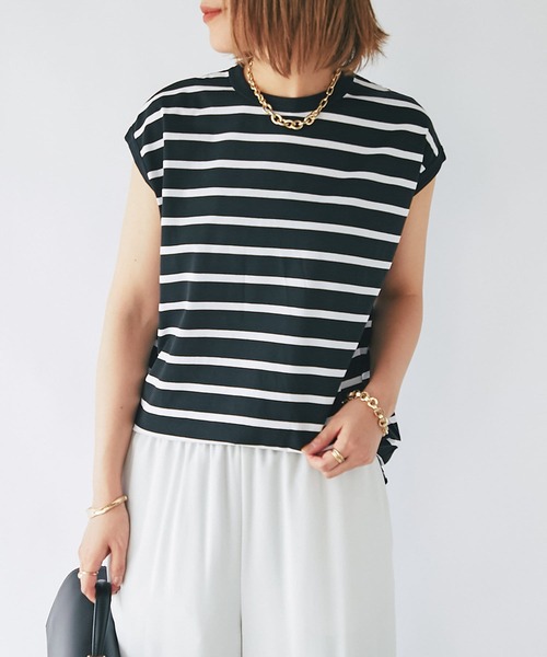 un dix cors（アンディコール）の「《着回ししやすい・定番アイテム》ボーダーノースリカットソー（Tシャツ/カットソー・レディース・オフホワイト/ブラック・FREE）」の2枚目の写真