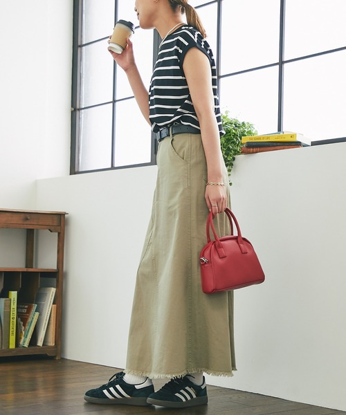 un dix cors（アンディコール）の「《着回ししやすい・定番アイテム》ボーダーノースリカットソー（Tシャツ/カットソー・レディース・オフホワイト/ブラック・FREE）」の13枚目の写真