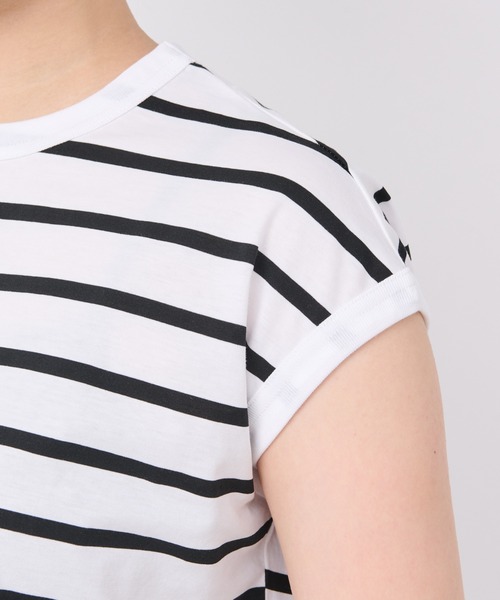 un dix cors（アンディコール）の「《着回ししやすい・定番アイテム》ボーダーノースリカットソー（Tシャツ/カットソー・レディース・オフホワイト/ブラック・FREE）」の9枚目の写真