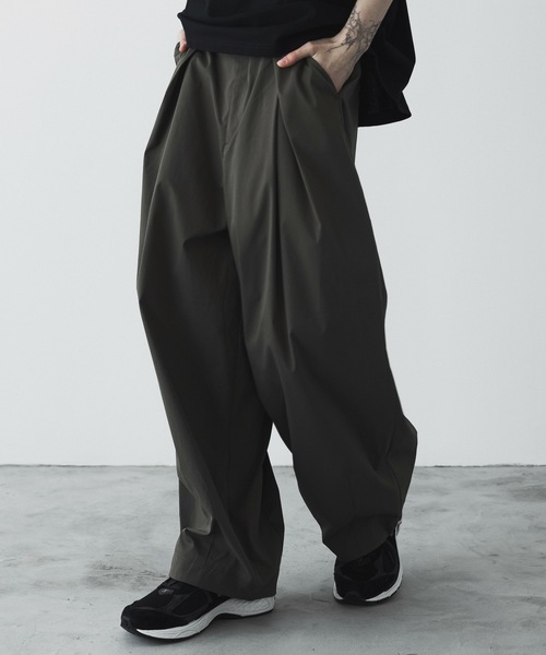 remer（リメール）の「loose cocoon wide PT / ルーズコクーンワイドパンツ（その他パンツ・メンズ・スモークグレー/ブラック/オリーブ・X-SMALL/SMALL/MEDIUM/LARGE）」の3枚目の写真