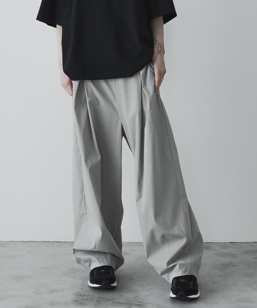 remer（リメール）の「loose cocoon wide PT / ルーズコクーンワイドパンツ（その他パンツ・メンズ・スモークグレー/ブラック/オリーブ・X-SMALL/SMALL/MEDIUM/LARGE）」の5枚目の写真